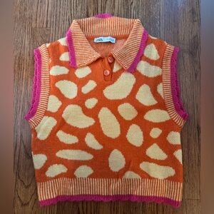 Light weight sweater vest